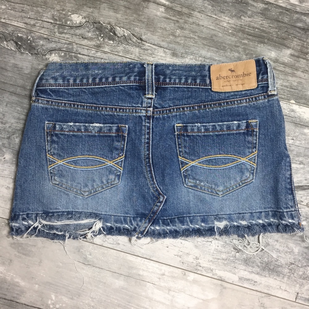Destroyed Ripped Frayed Edge Hem Denim Jean Skirt - Picture 4 of 7